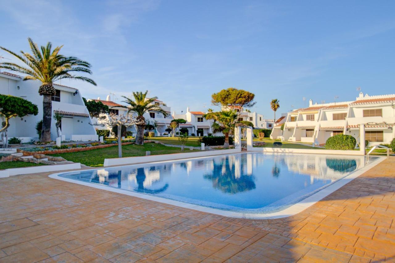 Vista Faro-Apartamento Con Balcon Que Mira Al Mar Cala en Bosch Luaran gambar