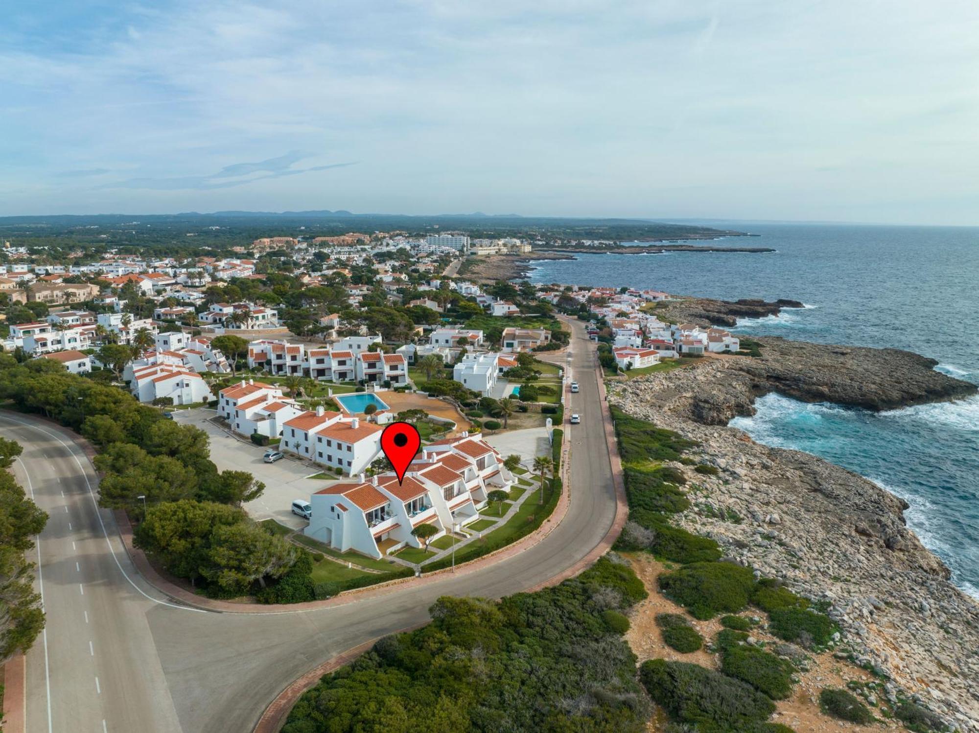 Vista Faro-Apartamento Con Balcon Que Mira Al Mar Cala en Bosch Luaran gambar