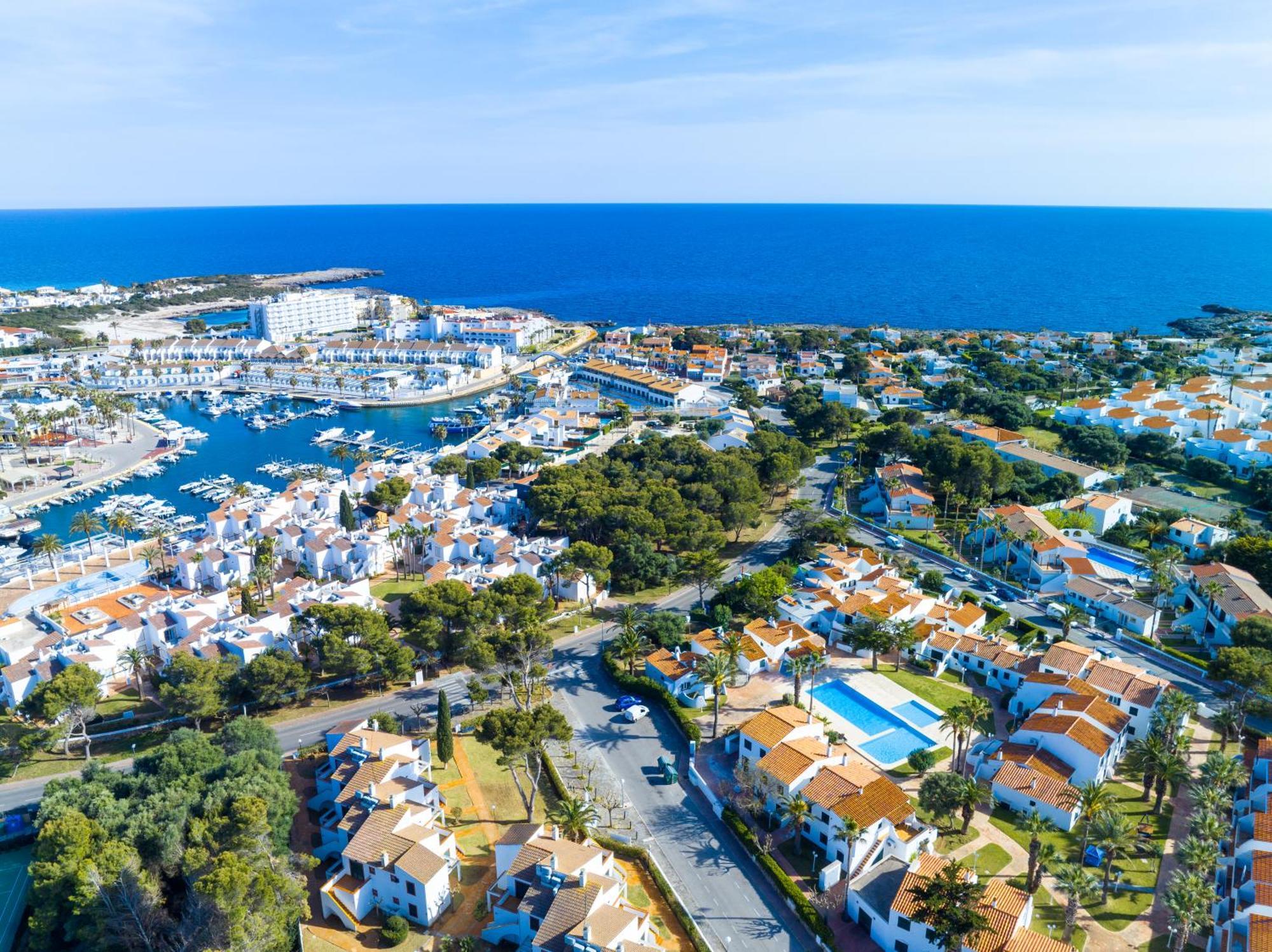 Vista Faro-Apartamento Con Balcon Que Mira Al Mar Cala en Bosch Luaran gambar